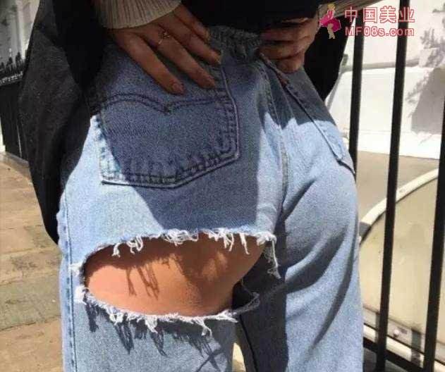 3D公交车停车场停靠